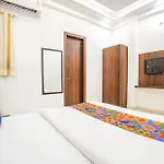 Fabhotel Vishal Palace