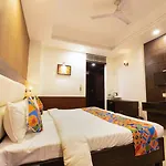 Hotel Sahibs Light - With Swimming Pool