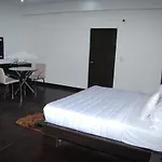 Hotel City Square And Suites
