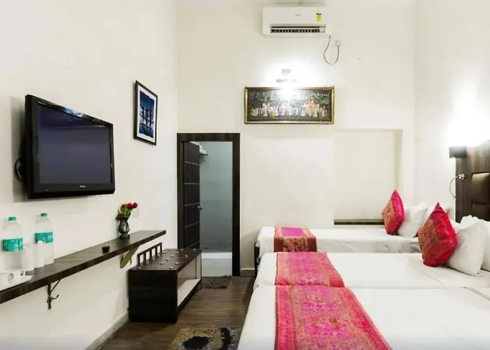 Hotel Whiteland Agra Family Hotel