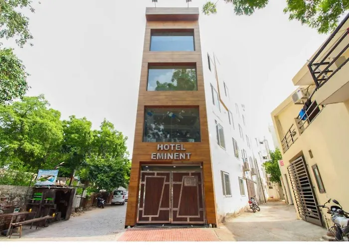 Hotel Eminent
