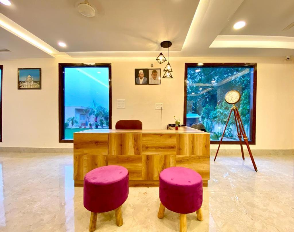 Aarzoo Stays Agra Homestay *