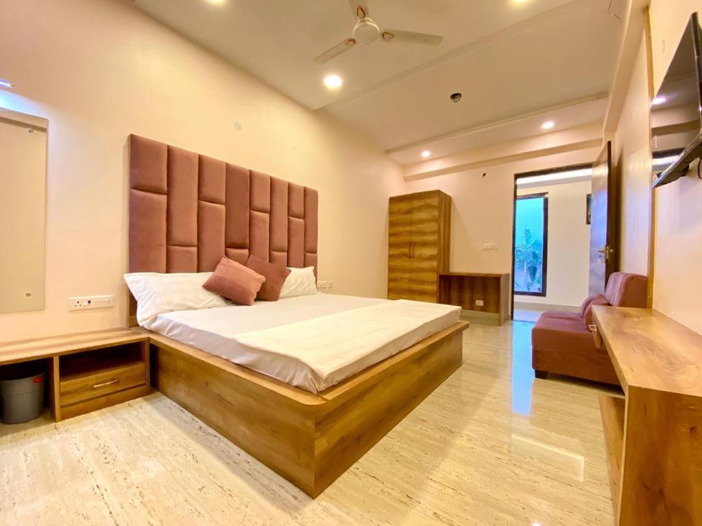 Aarzoo Stays Agra Homestay *