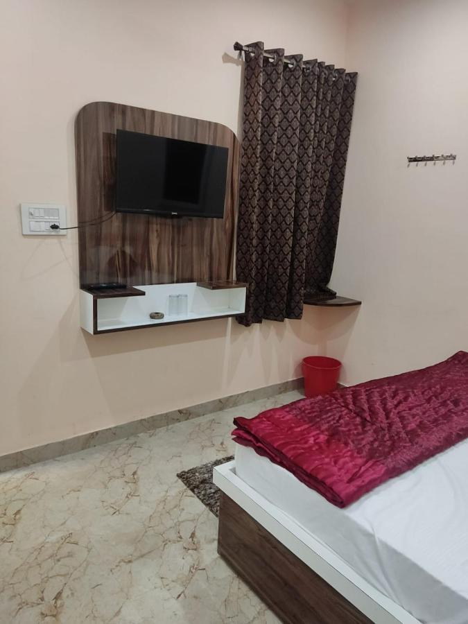 The Orchid - Walkable Distance From Taj Mahal Agra (Uttar Pradesh)
