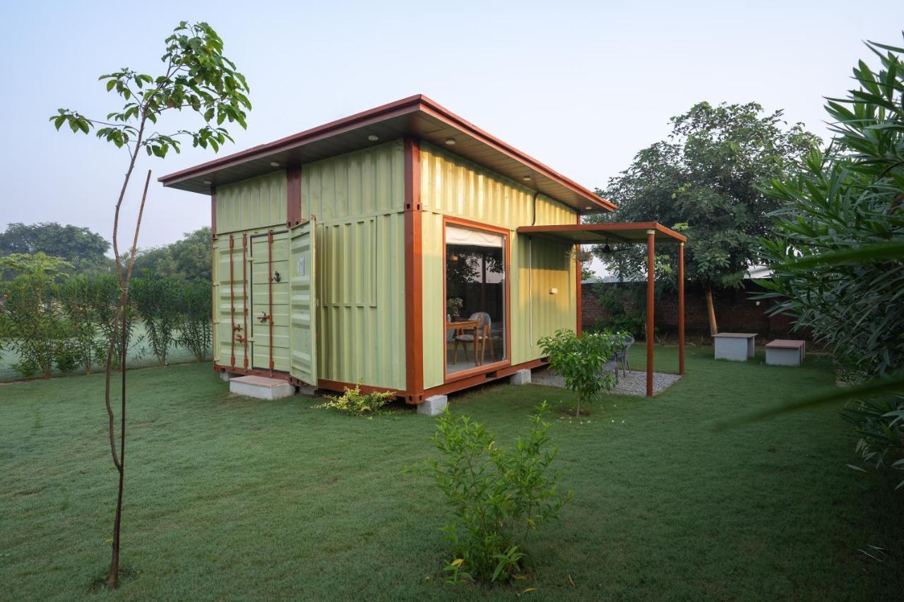 Resort Tree Of Life Ecotainers Agra (Uttar Pradesh)