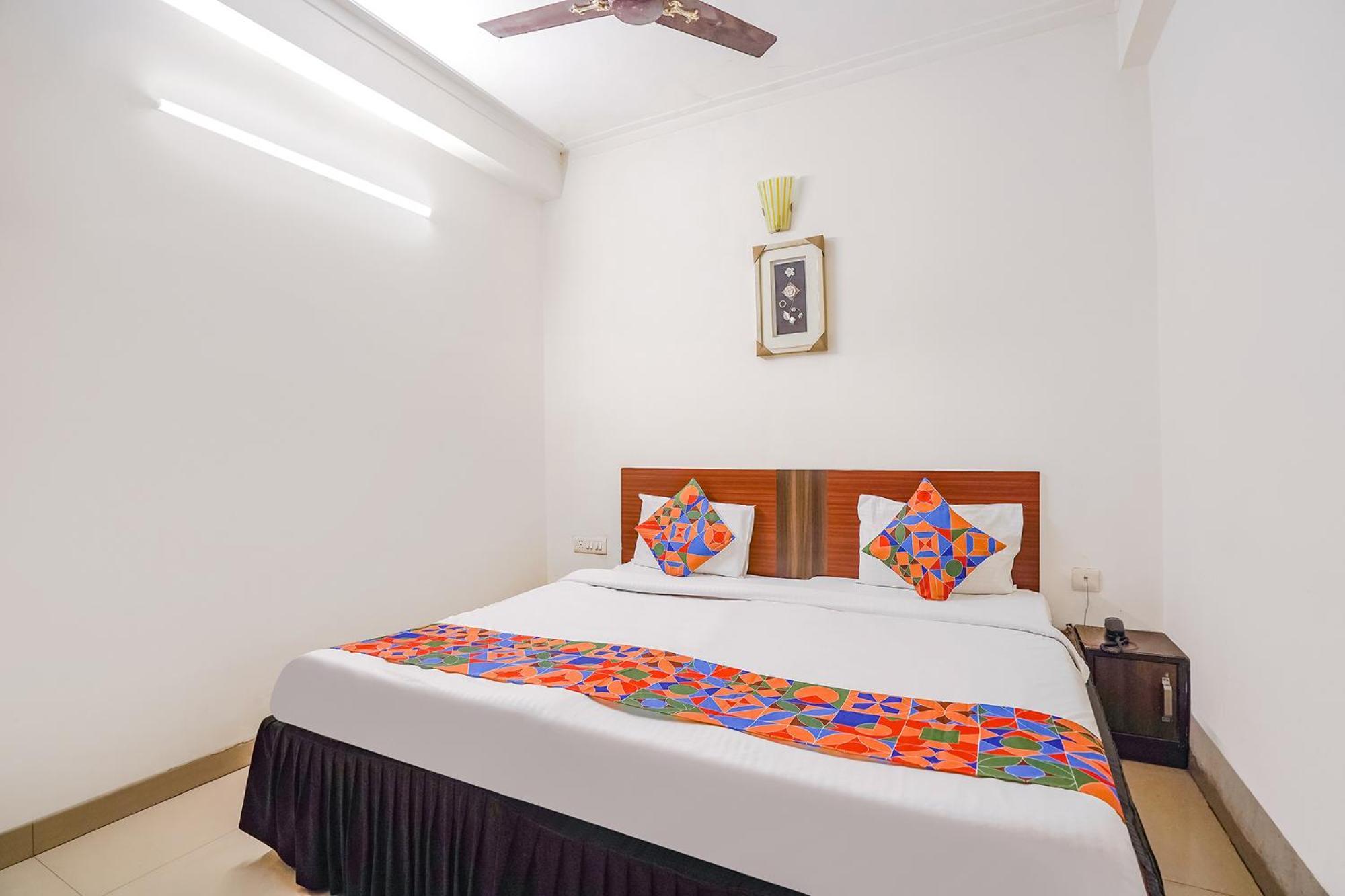 Hotel Fabhotel Sai Residency
