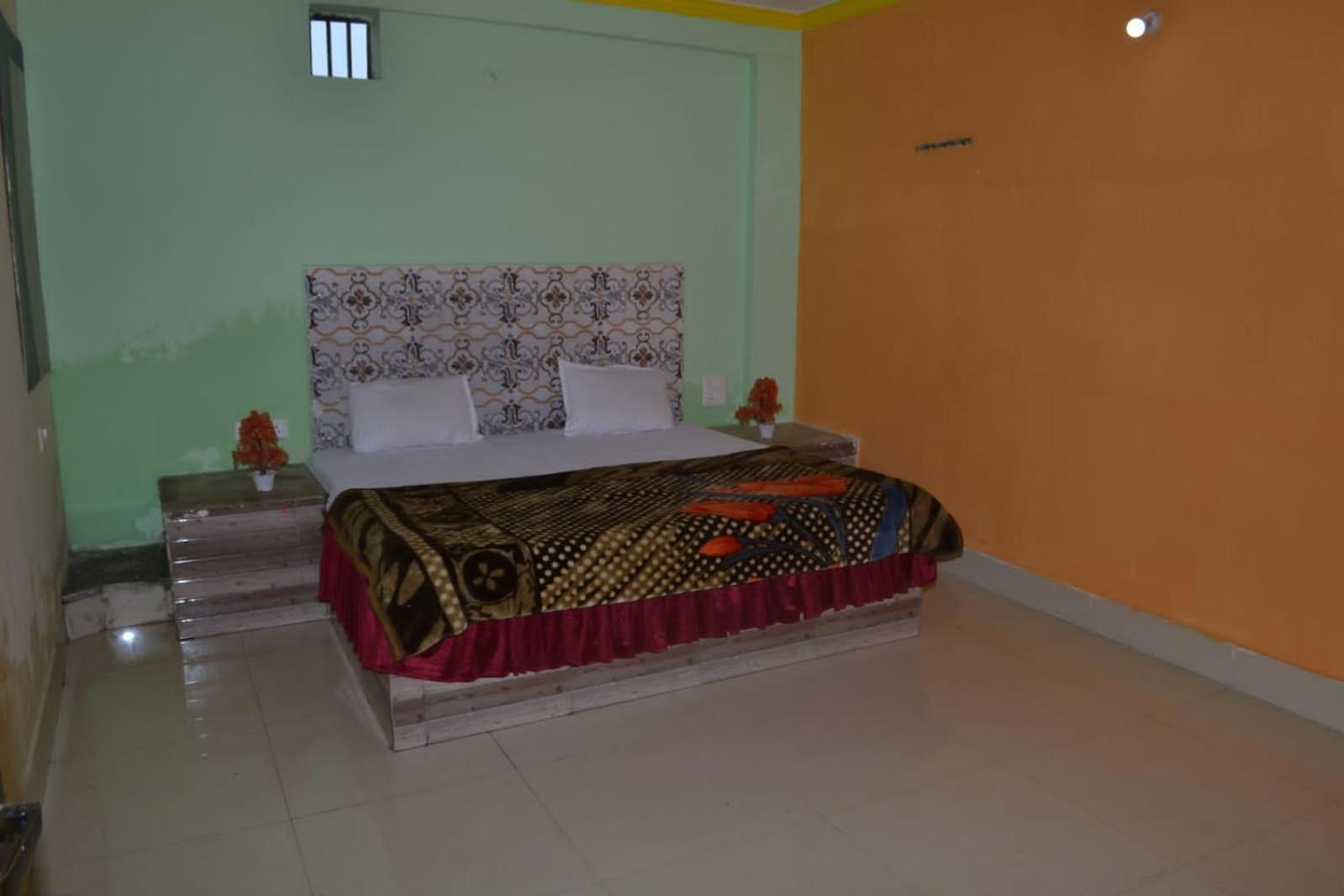 Apna Guest Guest house *