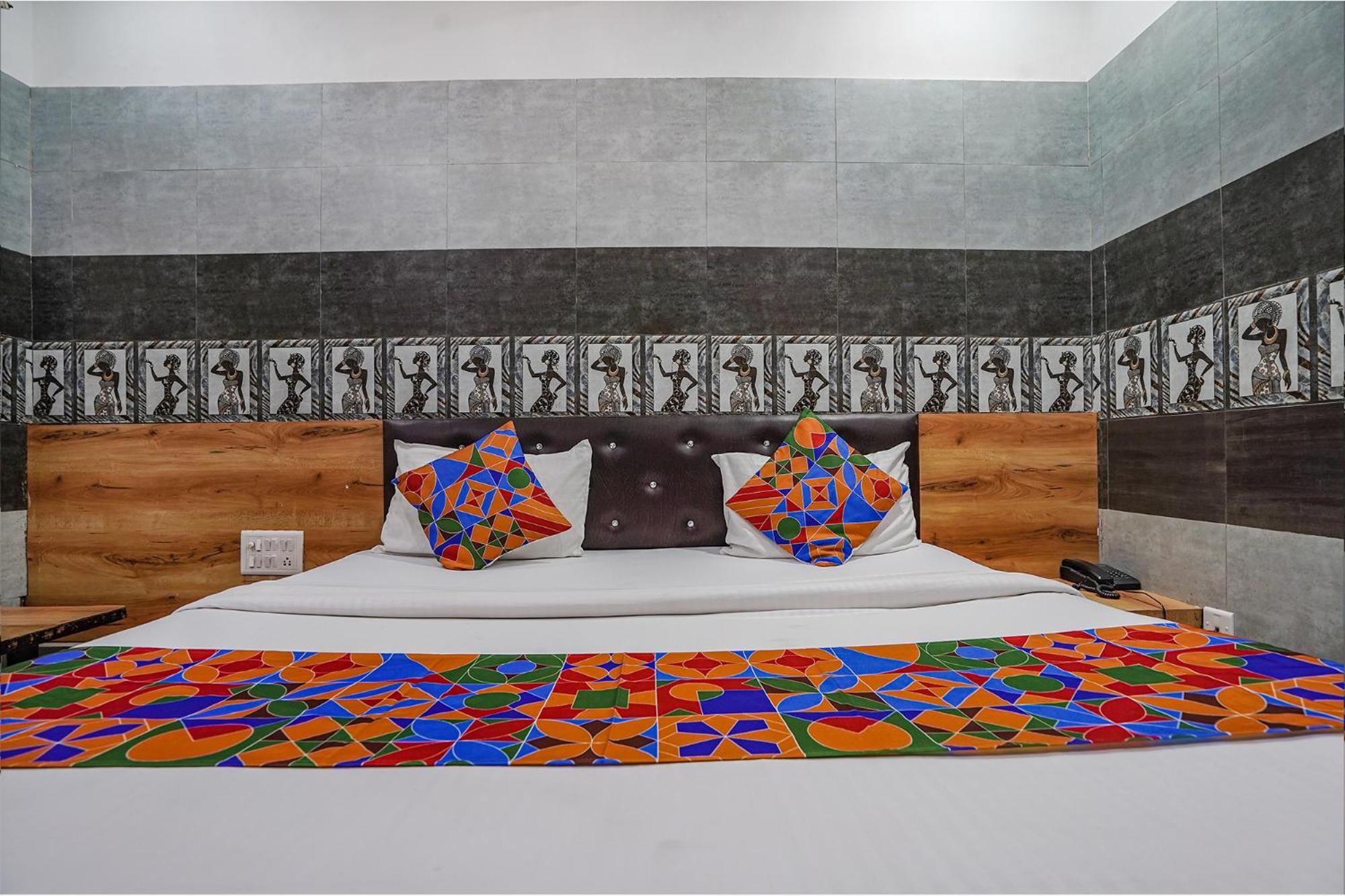 Fabhotel Rv Palace Guest house Agra (Uttar Pradesh)
