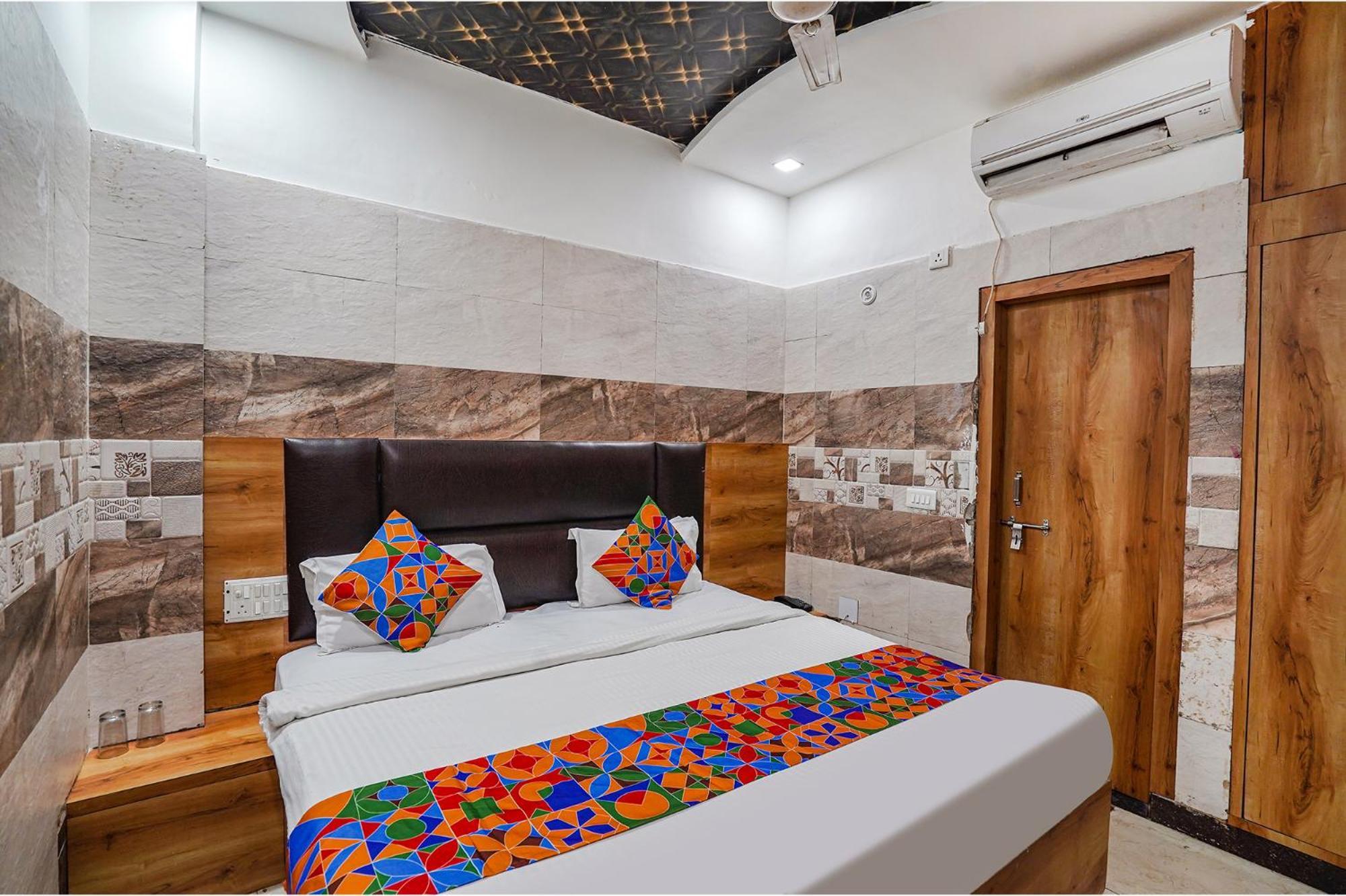 Fabhotel Rv Palace Guest house Agra (Uttar Pradesh)