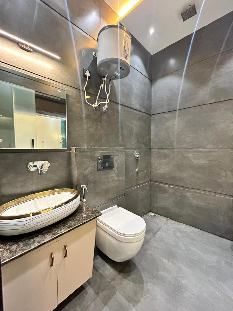 Hotel Taj Ronak Luxury - 4*