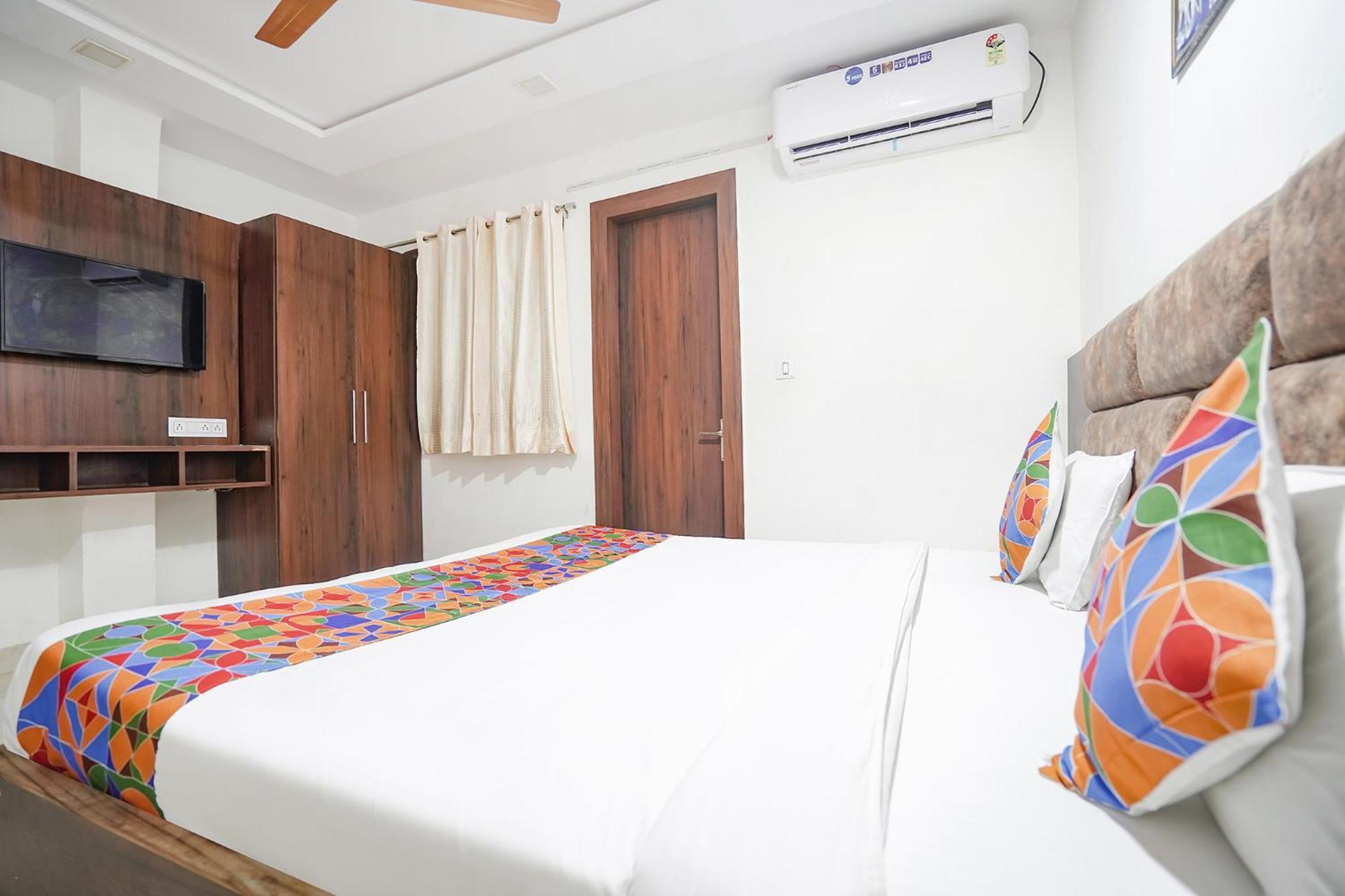 Fabhotel Vishal Palace Hotel