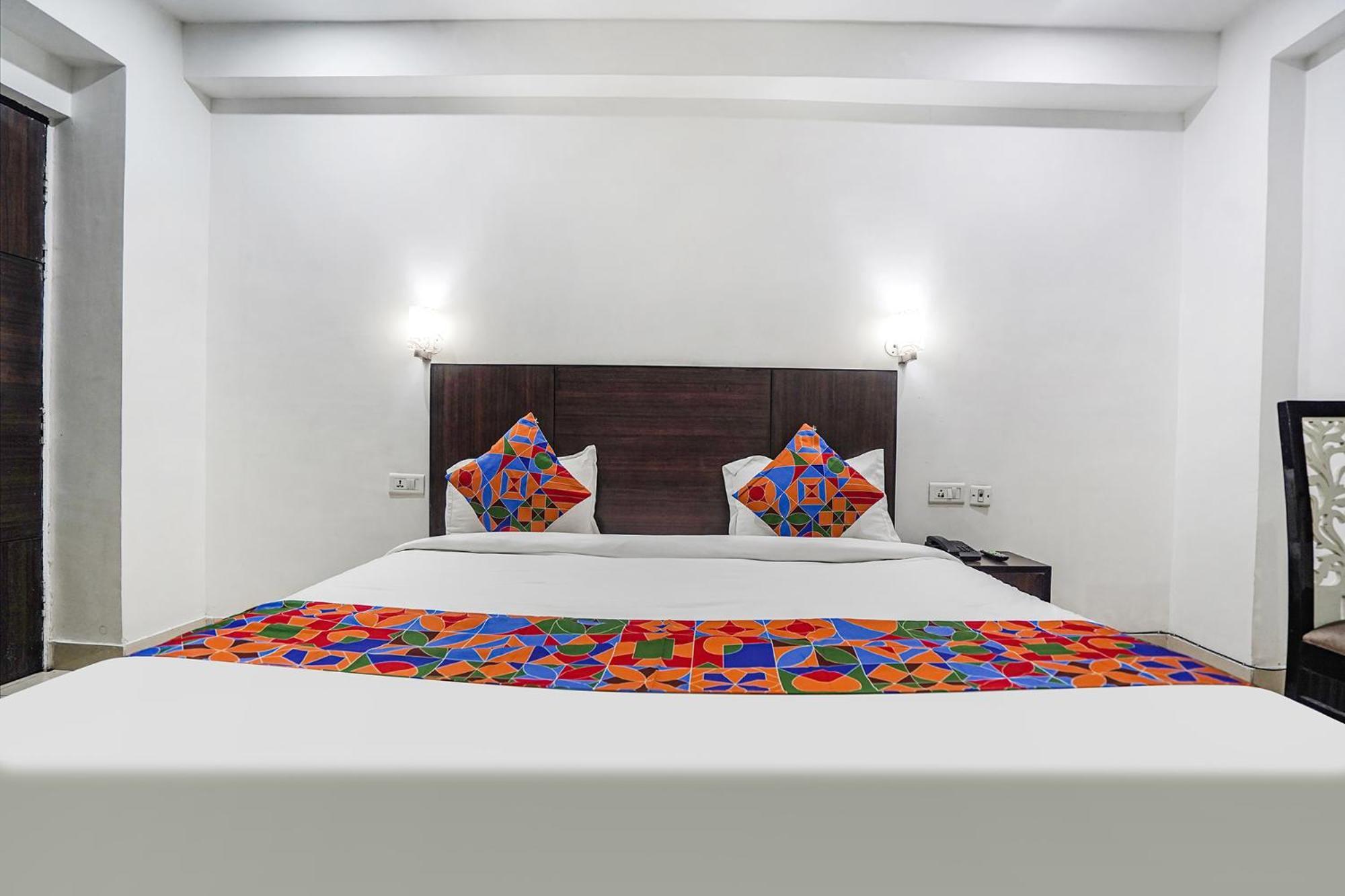 Fabhotel Idea Hotel