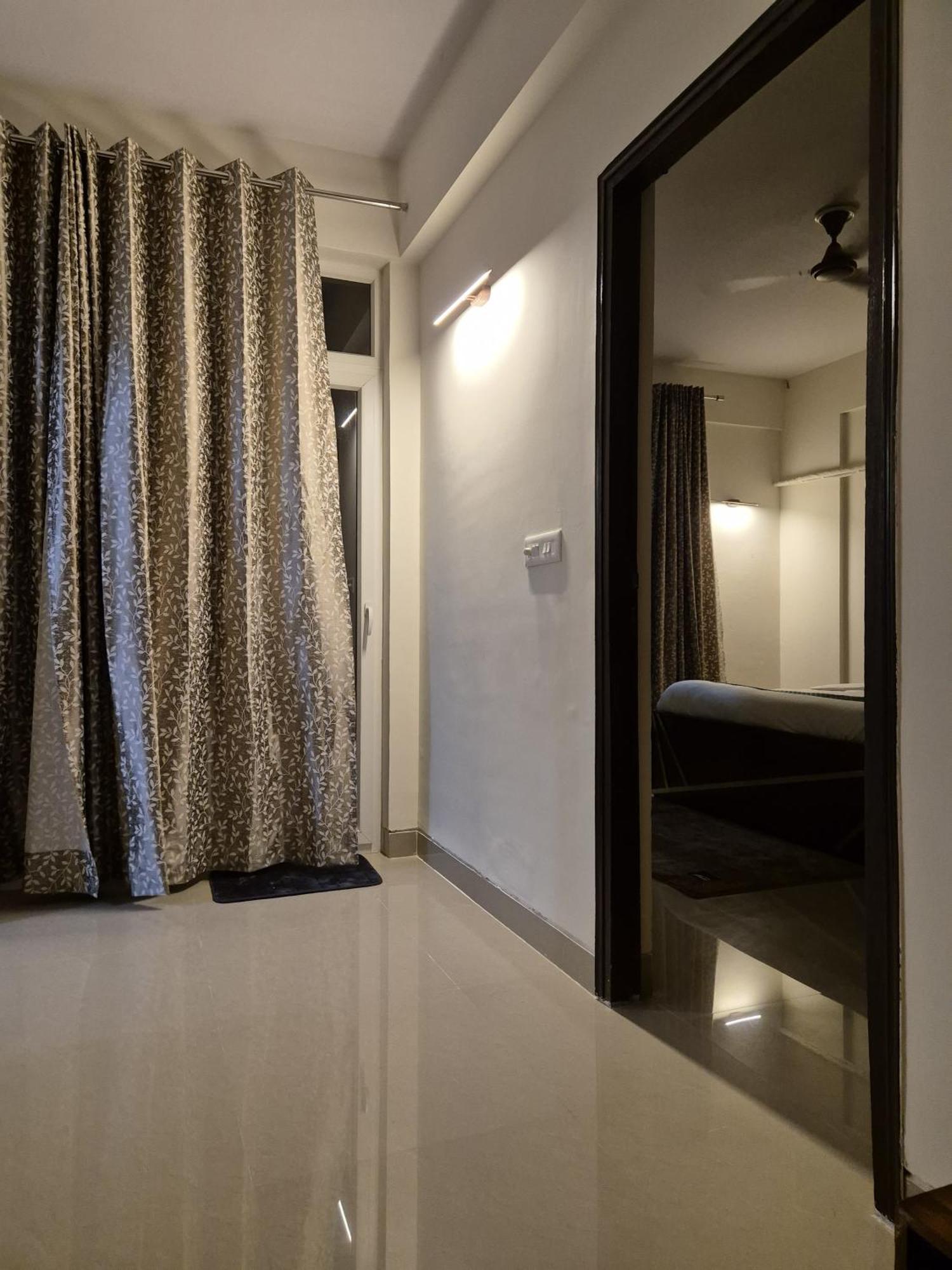 Taj Serenity-cozy For 4 Apartment