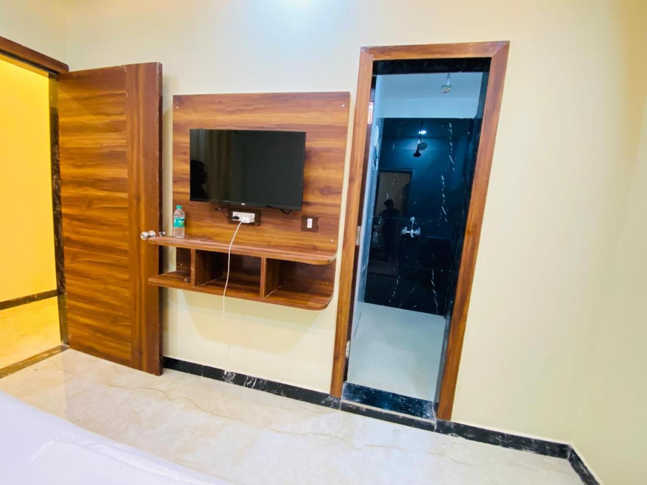 Hotel Ys Taj