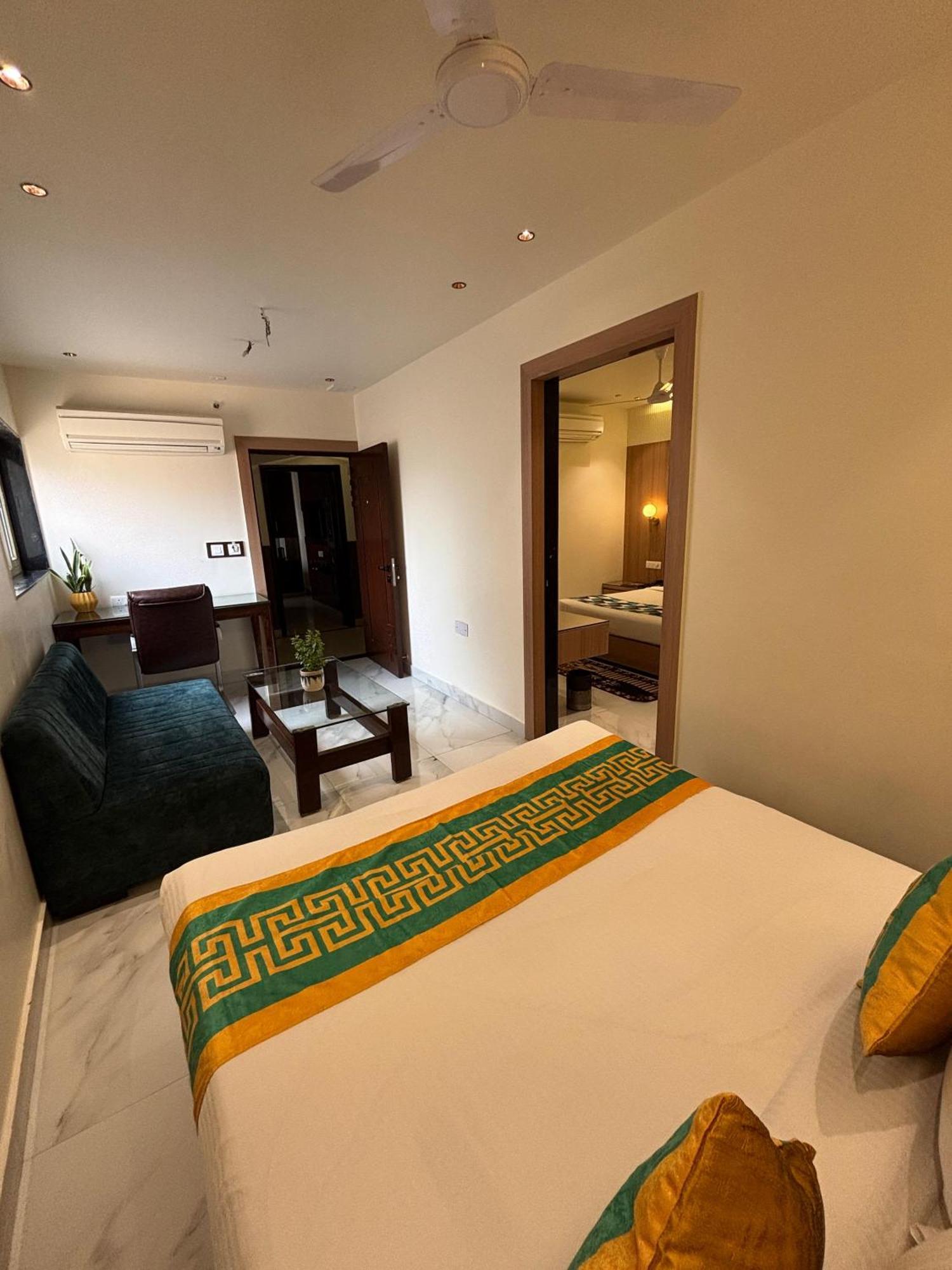 Hotel Taj