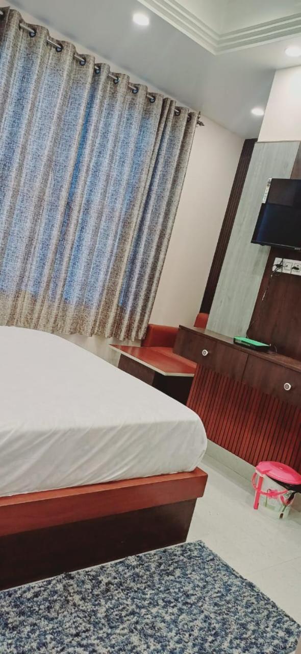 Madhav Palace Hotel