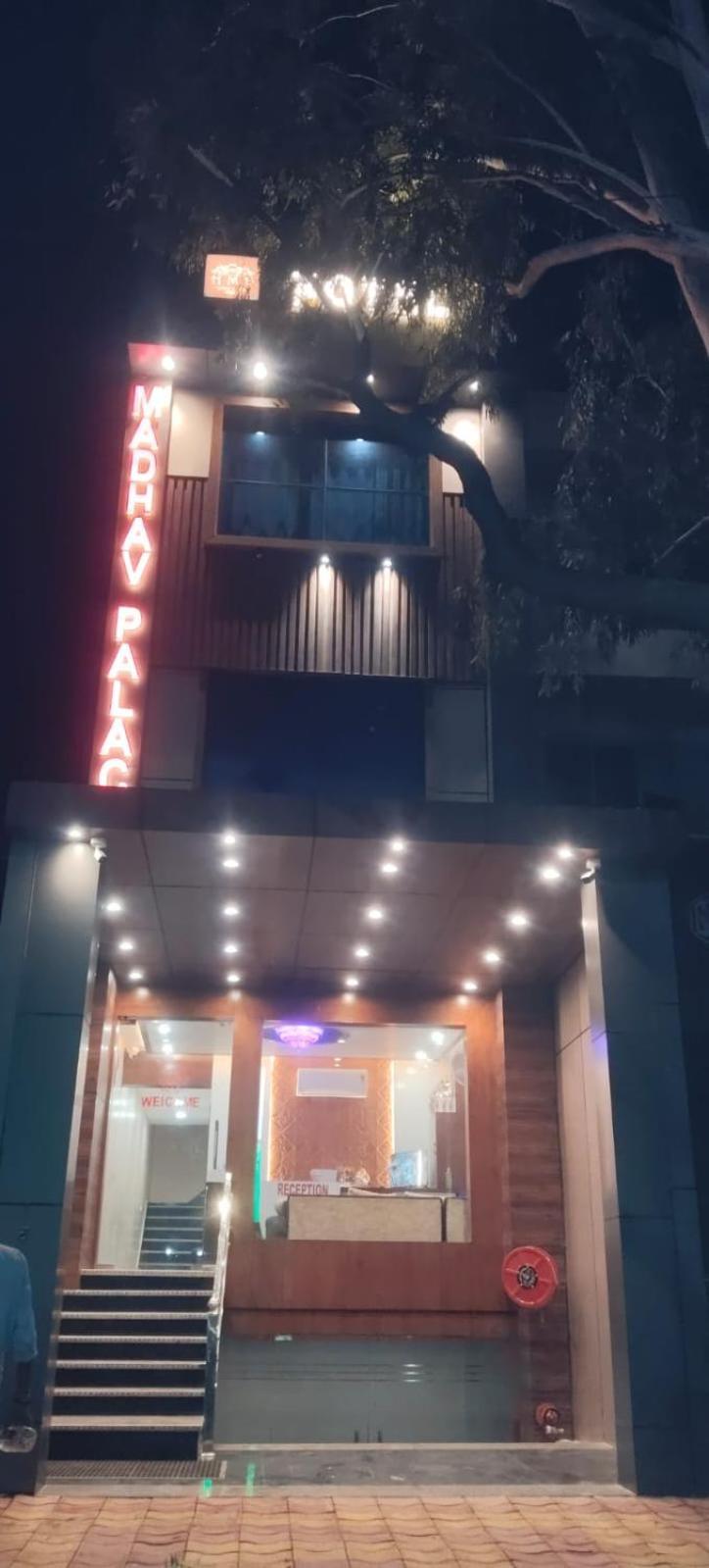 Madhav Palace Hotel Agra (Uttar Pradesh)