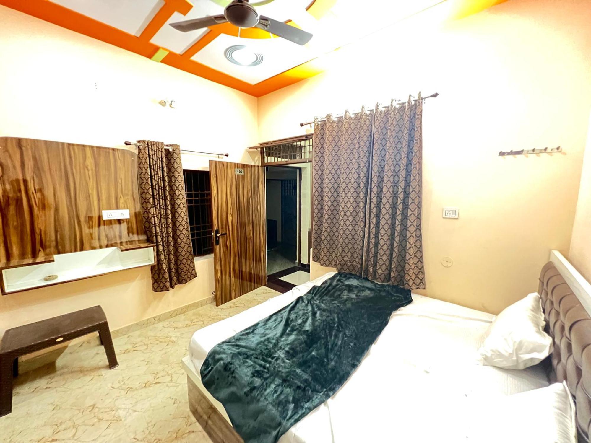 The Orchid - Walkable Distance From Taj Mahal Agra (Uttar Pradesh)