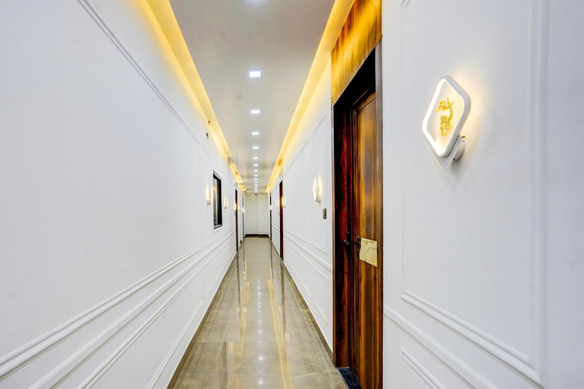 Hotel O R.n. Palace Nagla Dhimar