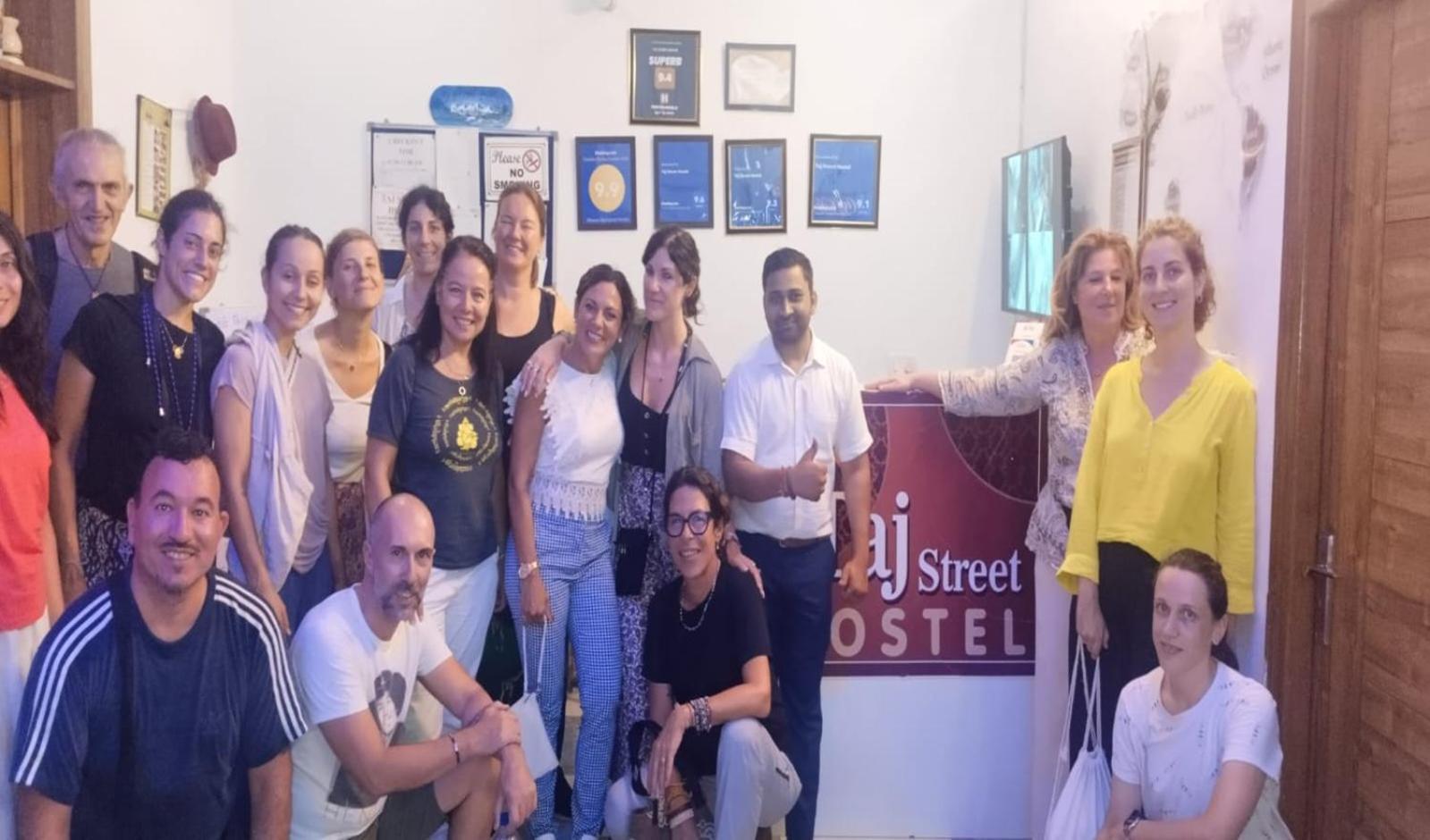 Taj Street Hostel *