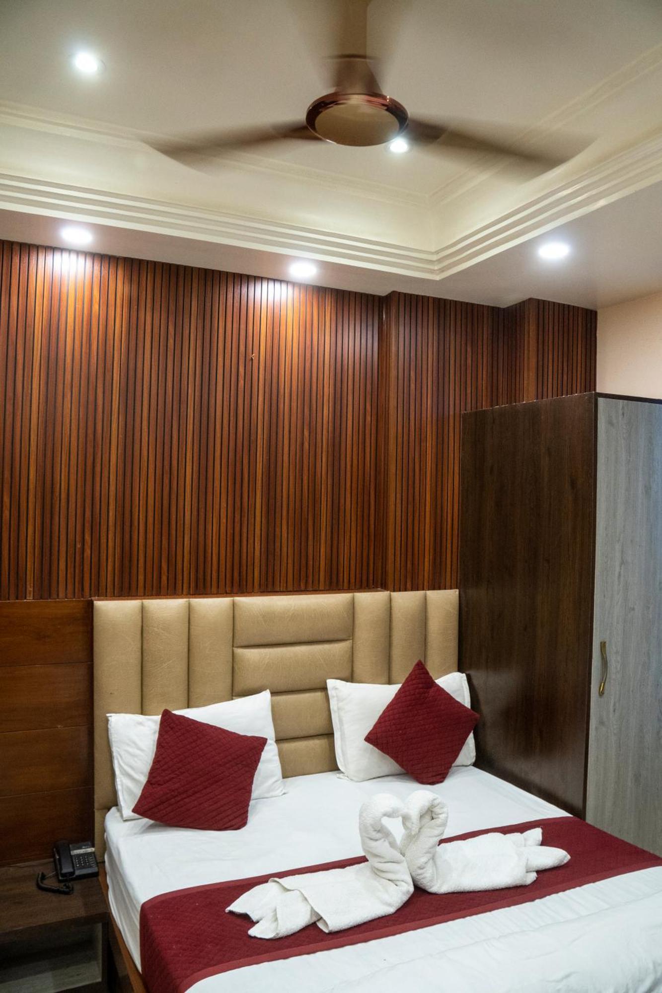 Madhav Palace Hotel