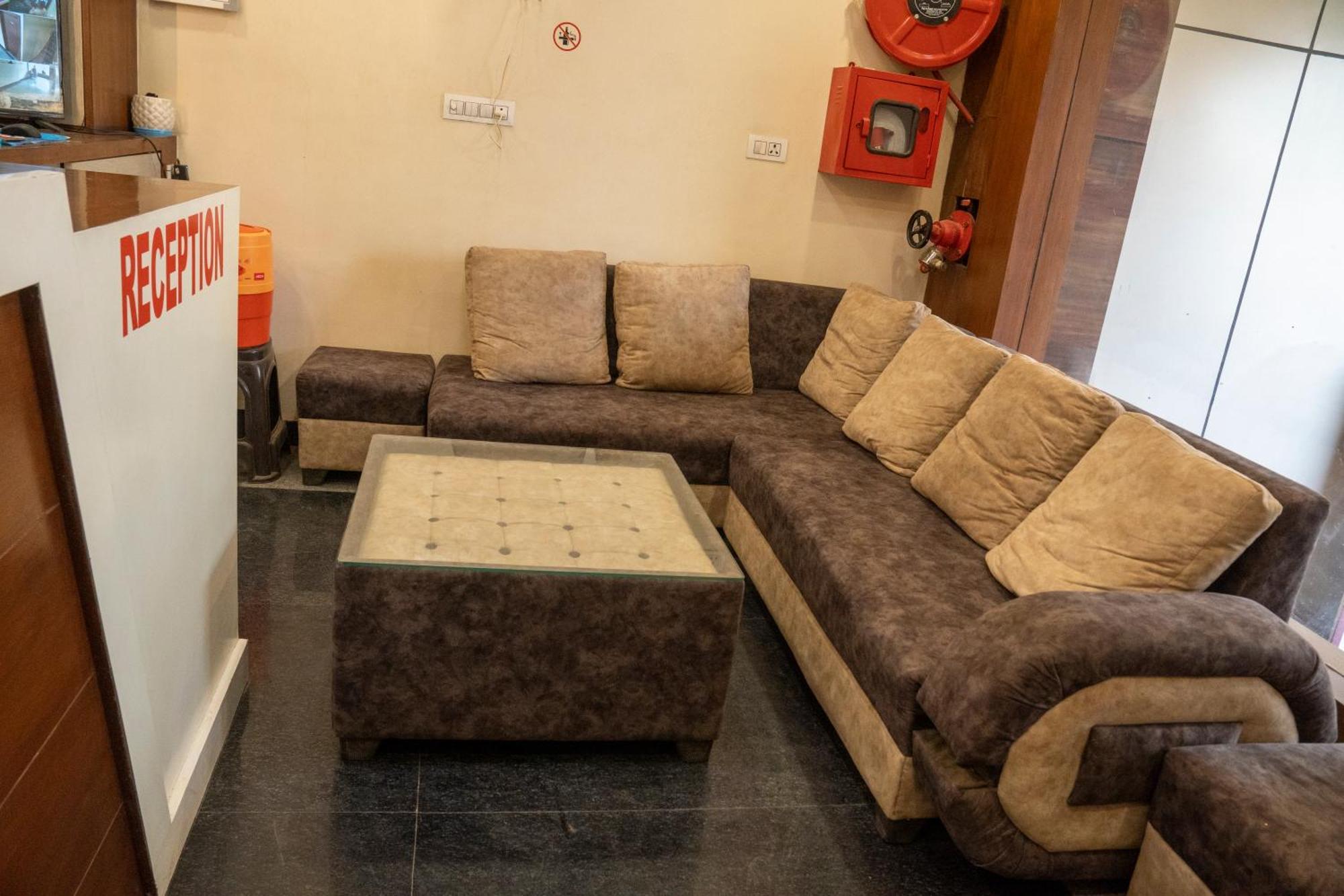 Hotel Madhav Palace Agra (Uttar Pradesh)