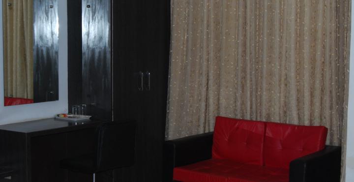Inn Square And 3*