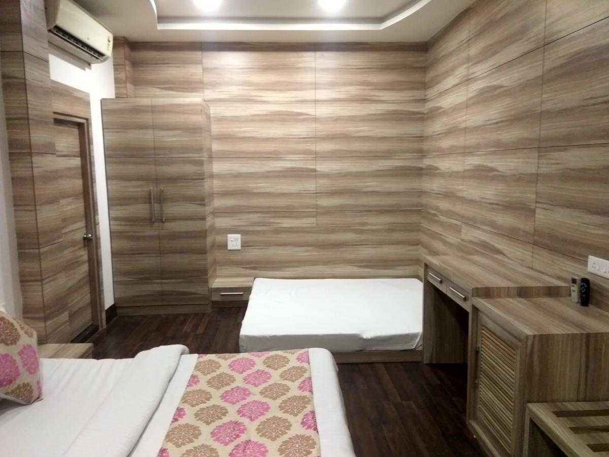 Hotel Prema Palace Agra (Uttar Pradesh)