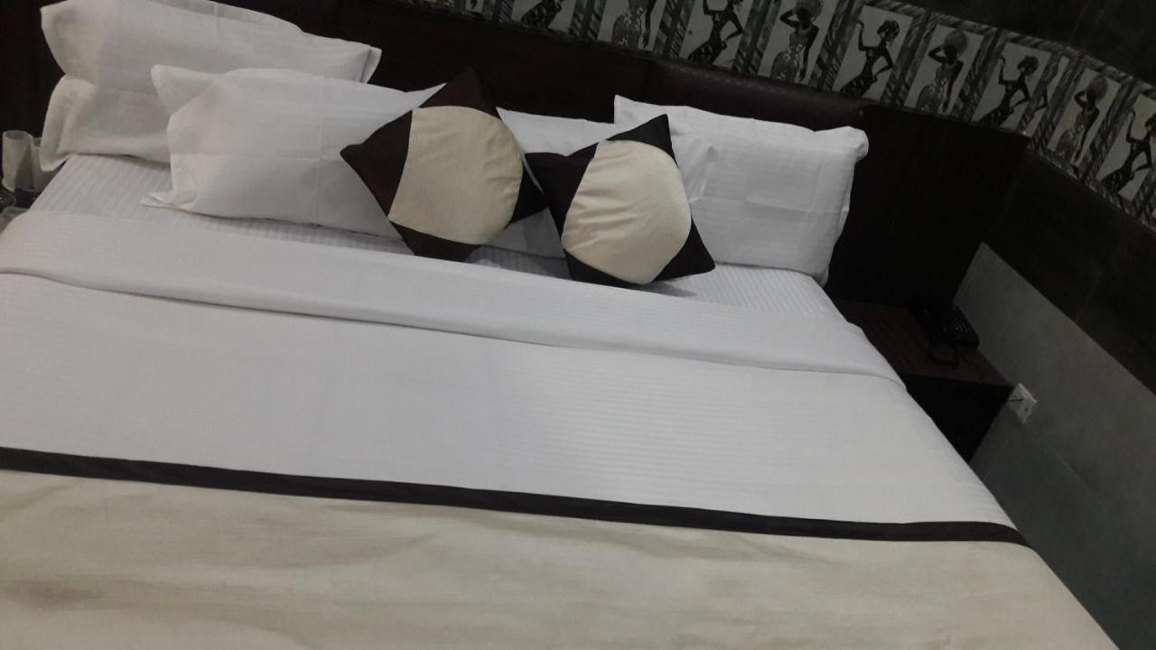 Fabhotel Rv Palace Guest house *