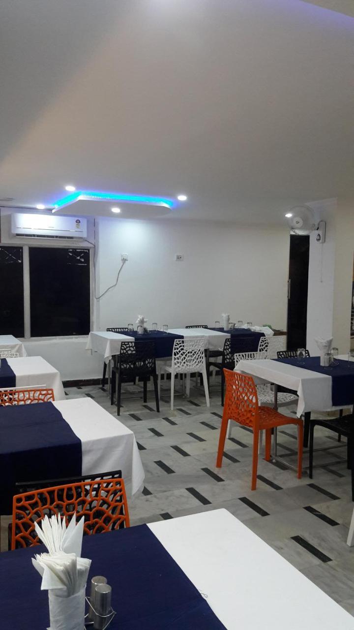 Fabhotel Rv Palace Guest house