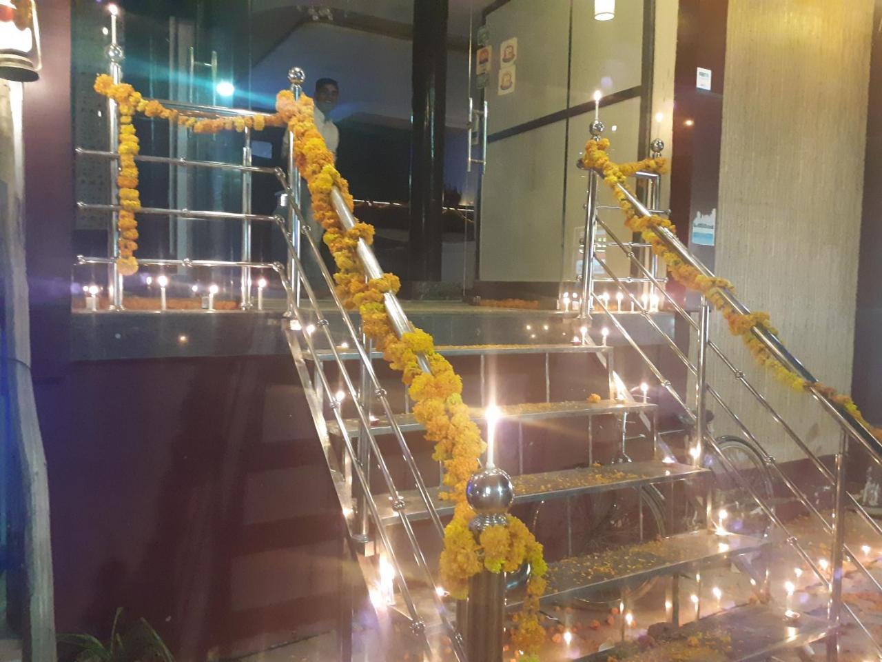 Fabhotel Rv Palace Guest house Agra (Uttar Pradesh)