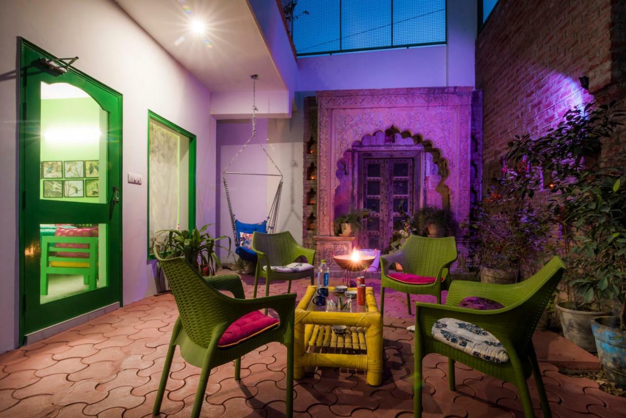 Coral Country Homestay *
