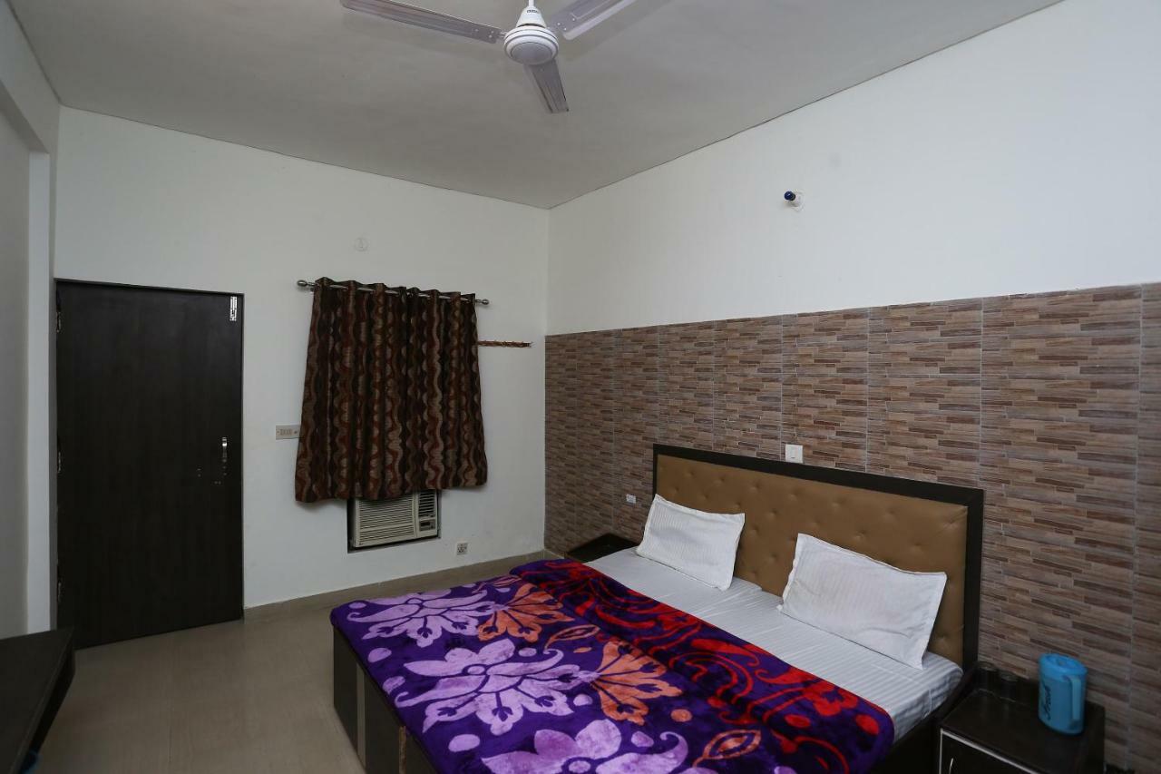 Hotel Shyam Palace