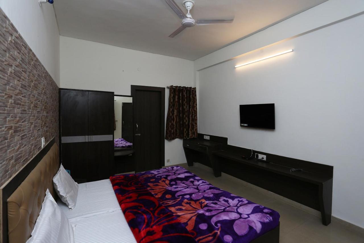 Hotel Shyam Palace 3*