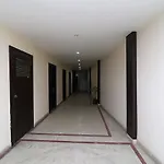 Oyo 23595 Hotel Tajway Inn