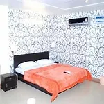 Hotel Tara Grand Agra