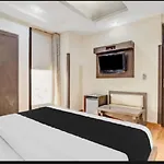 Om Sai Nath Hotel & Restaurant By Wb Inn