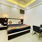 Hotel Star Light Near Tajmahal By Star Of Taj