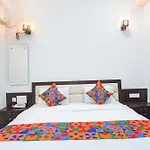 Fabhotel Kp Palace