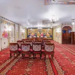 Hotel Sahibs Royal Ville - Near Taj Mahal