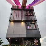 Hotel Top Star Homestay