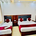Hotel Ganga Palace - Agra Dasaprakash Restuarant
