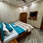 Sky Inn