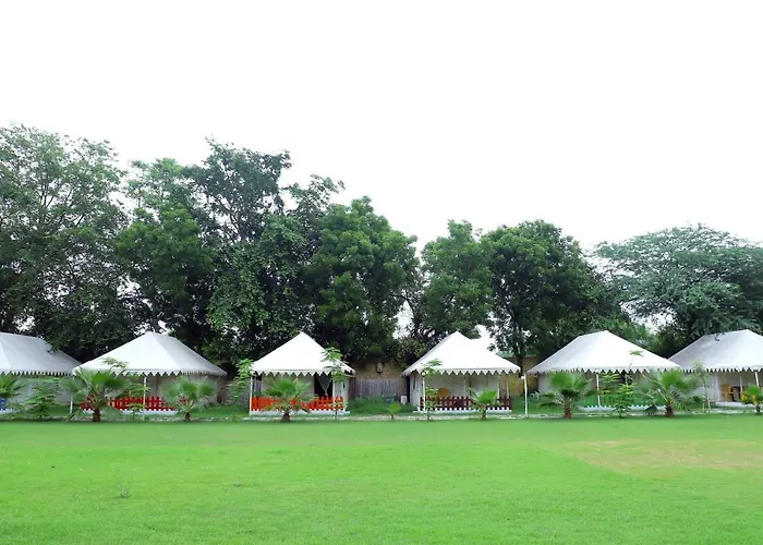 Agra Camps And Resort