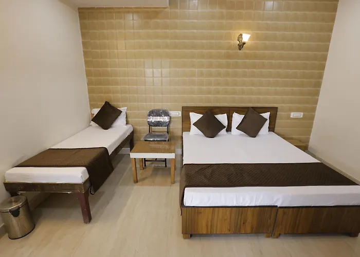 Basil Inn Home Stay Walking Distance From Taj Mahal Agra