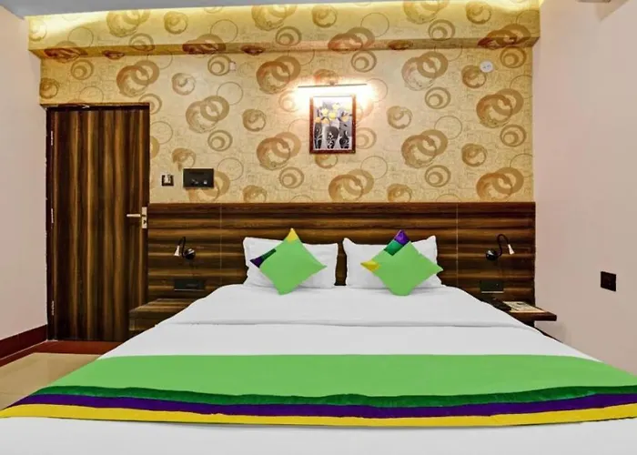 Hotel Zeal Home Stay - In House Parking - 5G Wifi- Near Taj Mahal