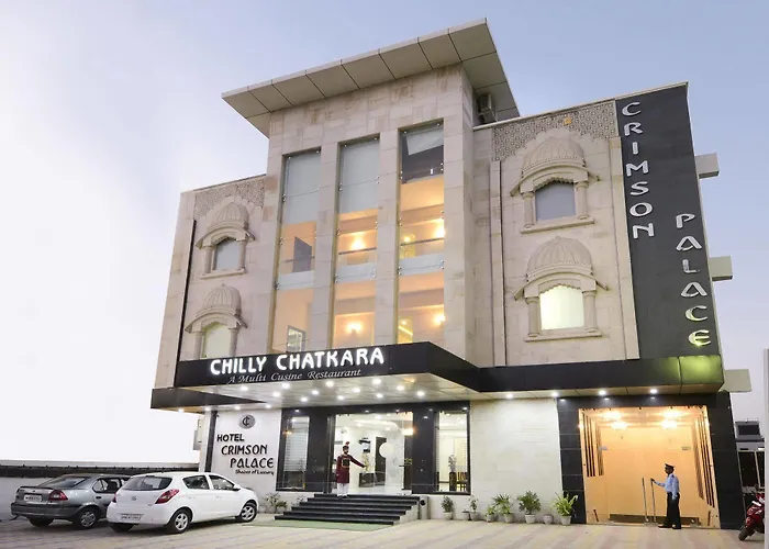 Hotel Crimson Palace