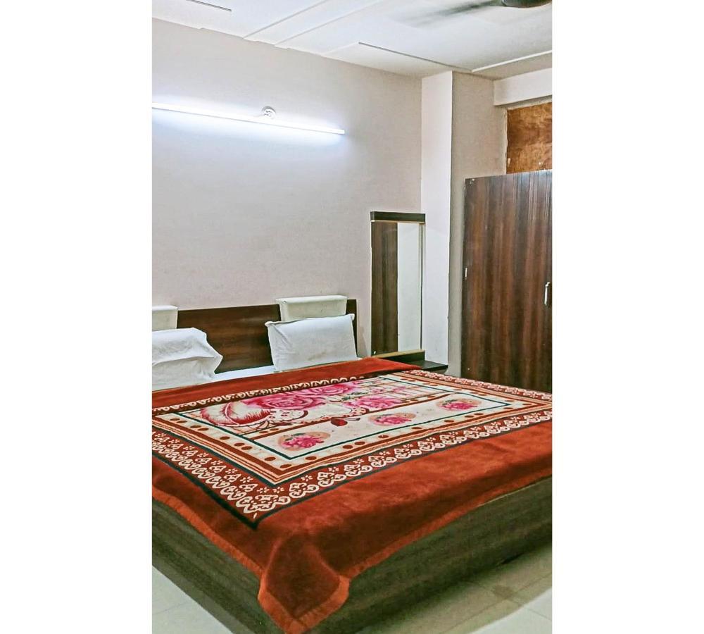Hotel 7 Spices Restaurant & Banquet By Wb Agra (Uttar Pradesh)