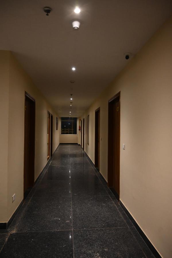 Neel Clarks Express 3* Agra (Uttar Pradesh)