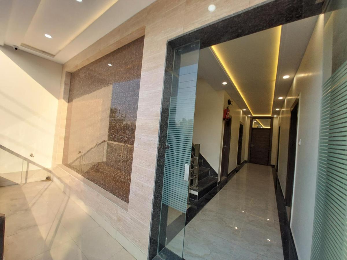 Taj Point Manage By Taj Sunrise Group Homestay